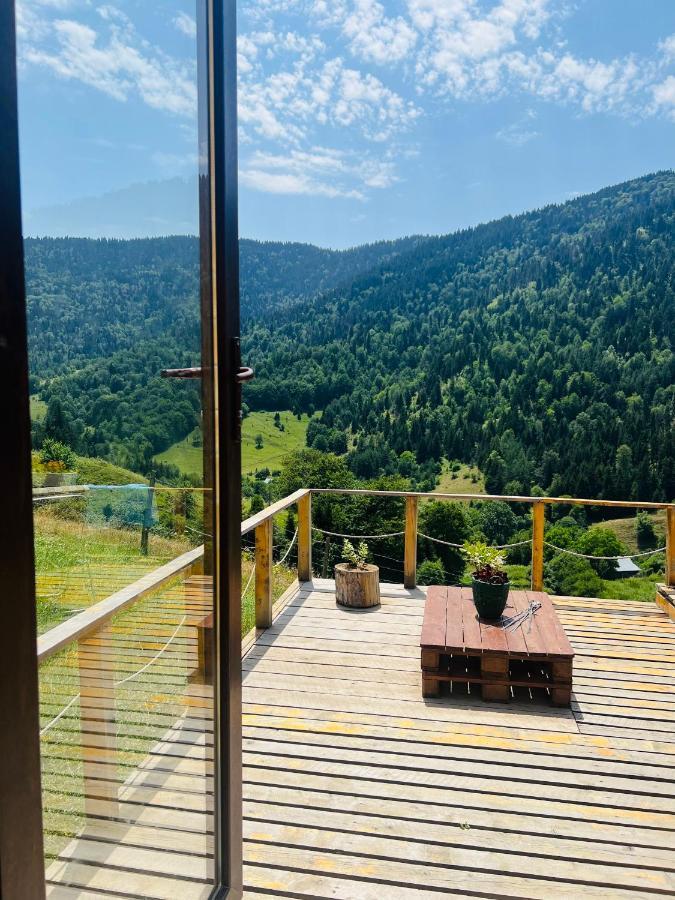 Mitarbi Silence - Cozy Holiday Cottages In Mountains بورجومي المظهر الخارجي الصورة