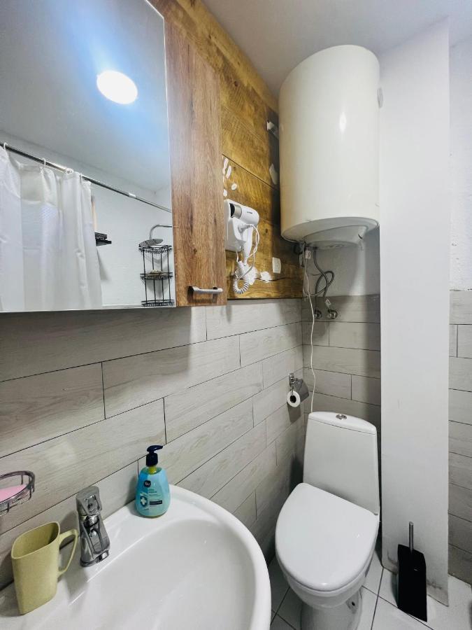 Mitarbi Silence - Cozy Holiday Cottages In Mountains بورجومي المظهر الخارجي الصورة