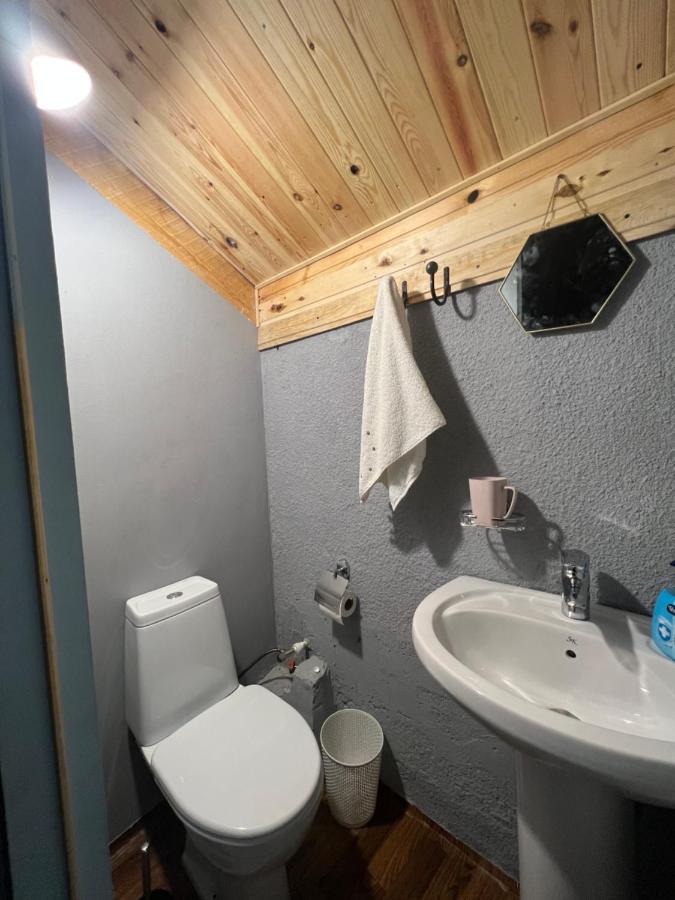 Mitarbi Silence - Cozy Holiday Cottages In Mountains بورجومي المظهر الخارجي الصورة