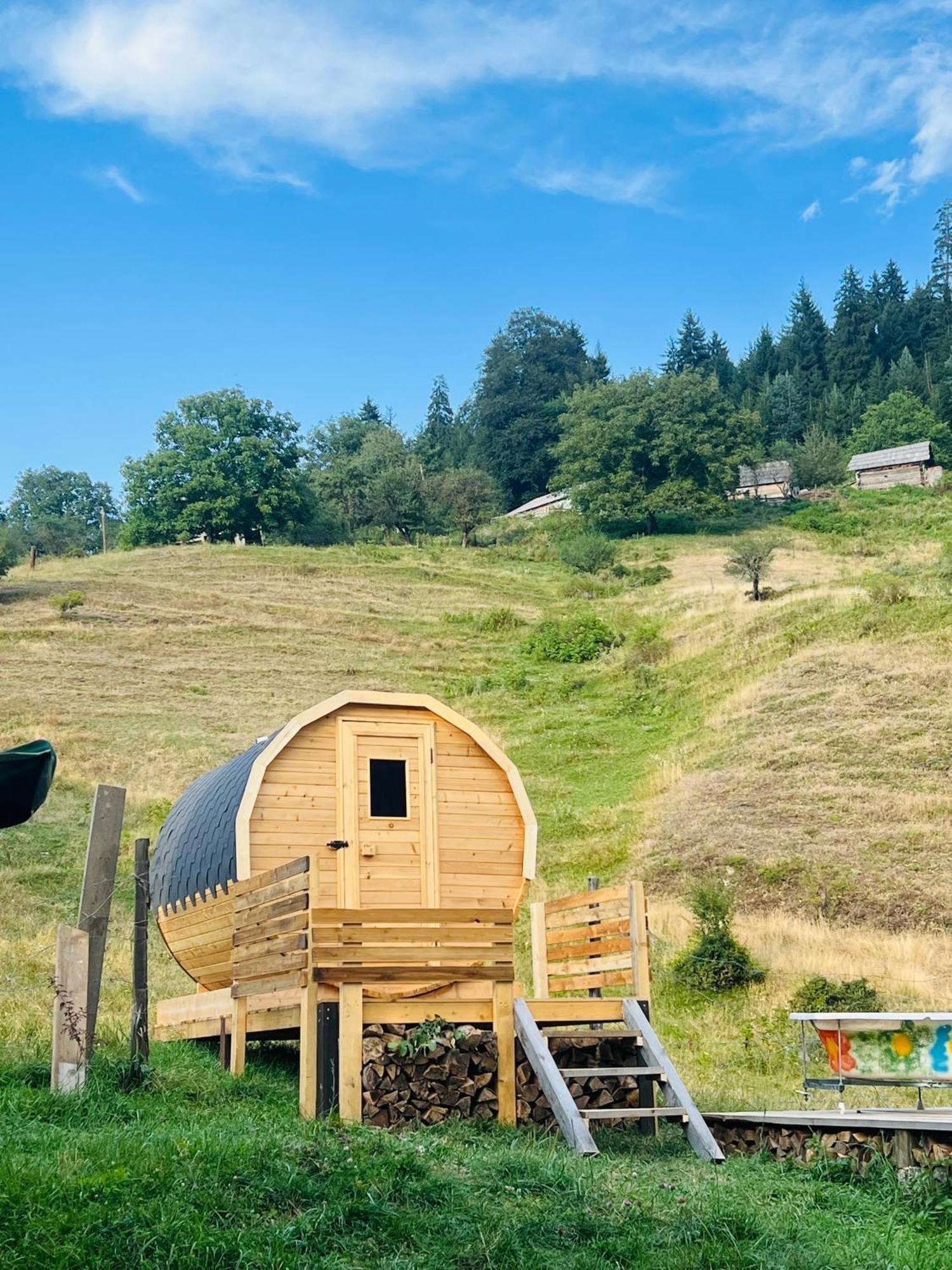 Mitarbi Silence - Cozy Holiday Cottages In Mountains بورجومي المظهر الخارجي الصورة